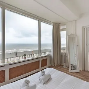 Beach Dreams Apartment